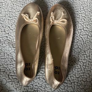 kids gold flats/dress shoes